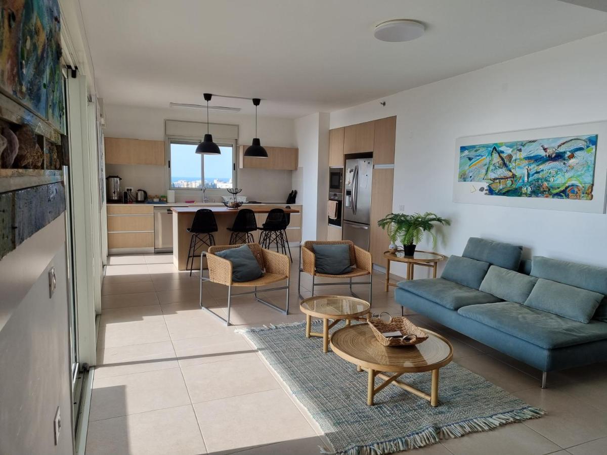 Beachfront Gallery 阿卡 外观 照片