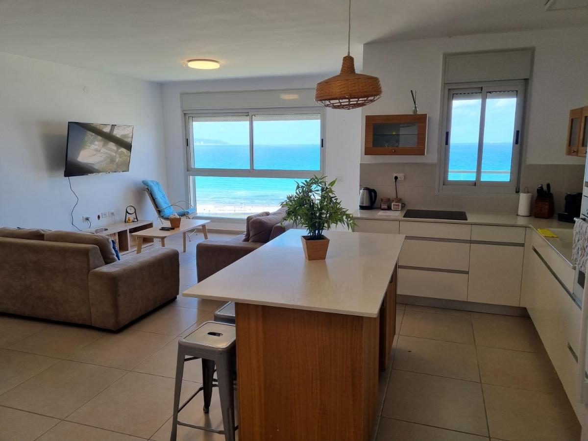 Beachfront Gallery 阿卡 外观 照片