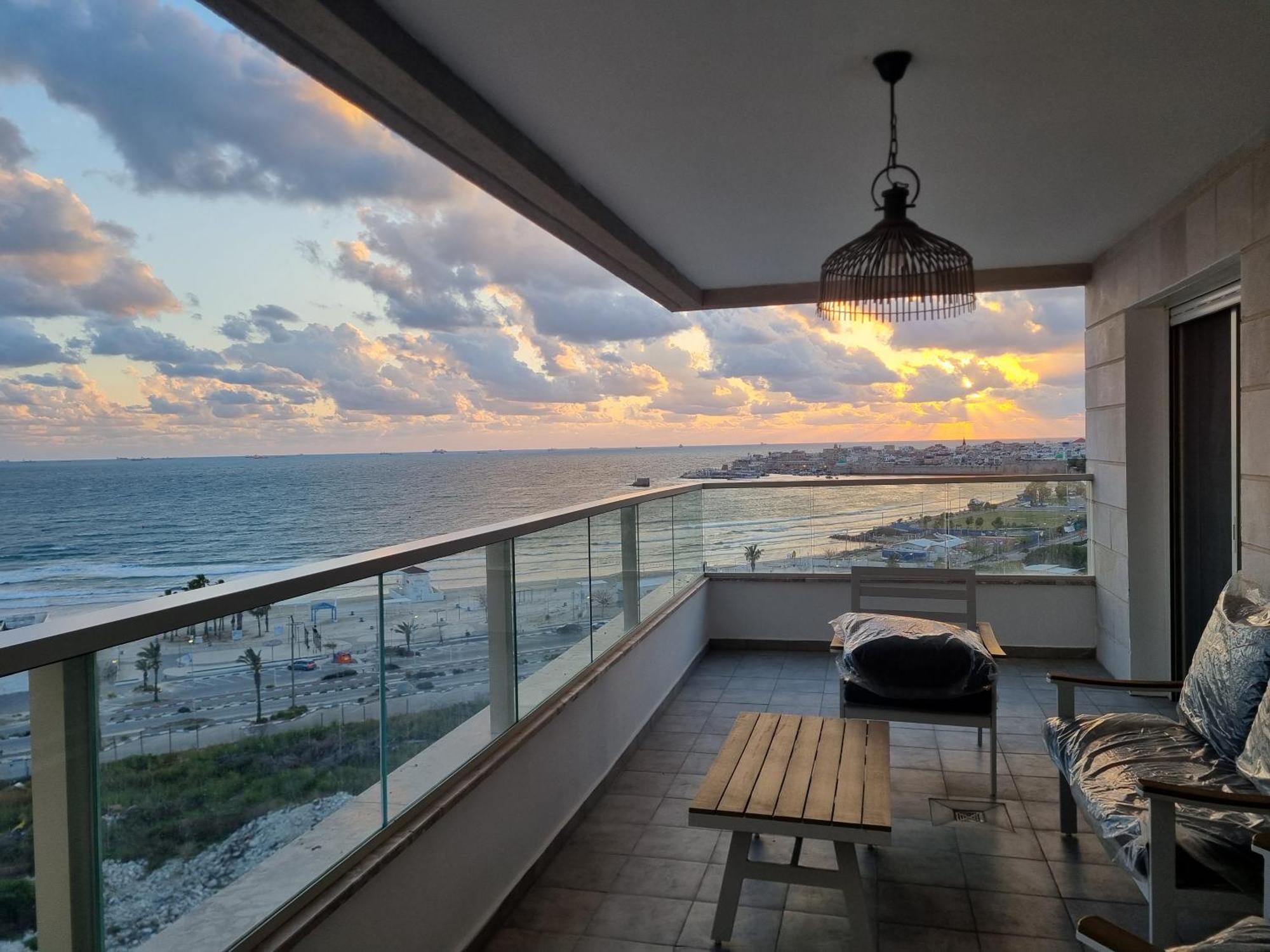 Beachfront Gallery 阿卡 外观 照片