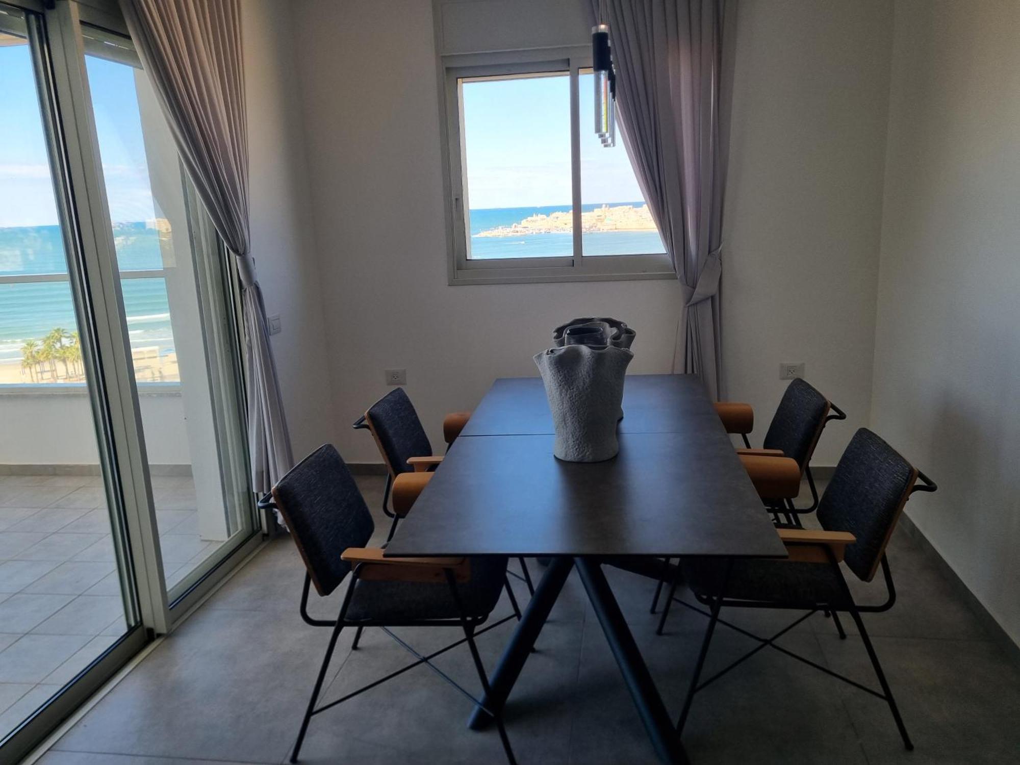 Beachfront Gallery 阿卡 外观 照片